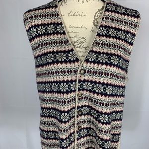 Roundtree & Yorke Button down vest size medium
